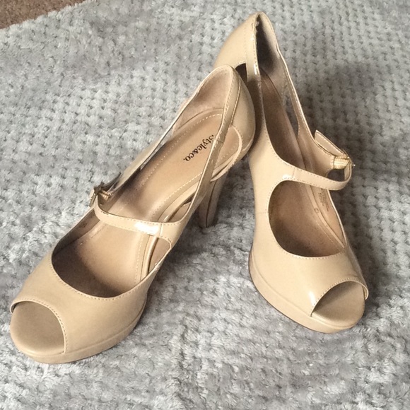 Style & Co Nude Mary Jane Pumps - Picture 2 of 8